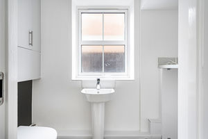 Downstairs wc- click for photo gallery